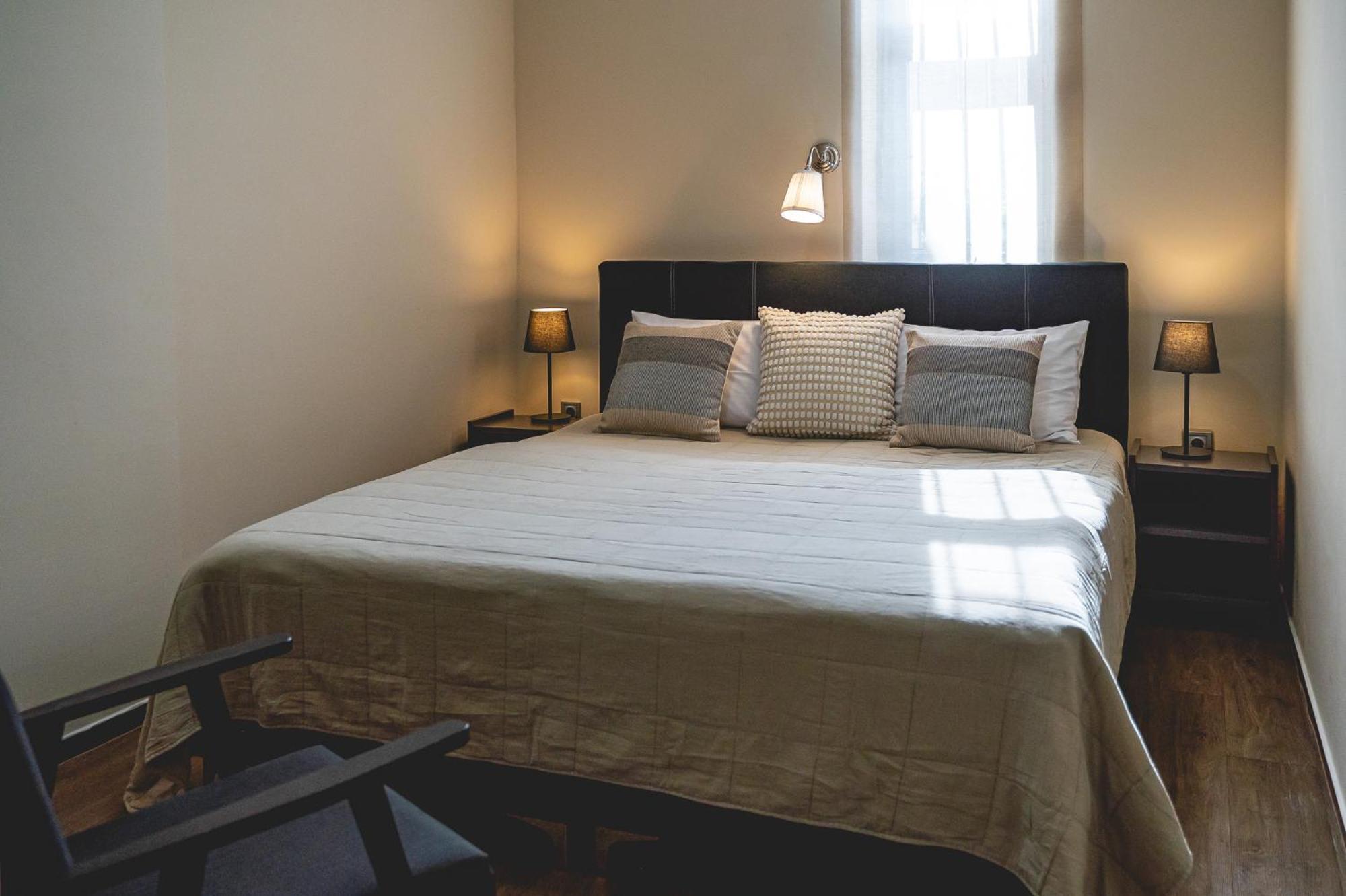 Kedves Vendeghaz Bed & Breakfast Balatonfured Exterior photo
